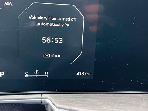 Used 2025 Kia Sorento SX image 27