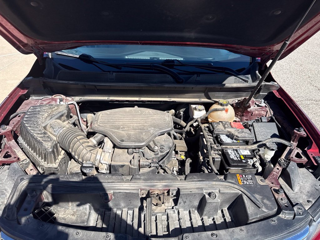 Used 2022 GMC Acadia SLT w/ Preferred Package FWD image 16