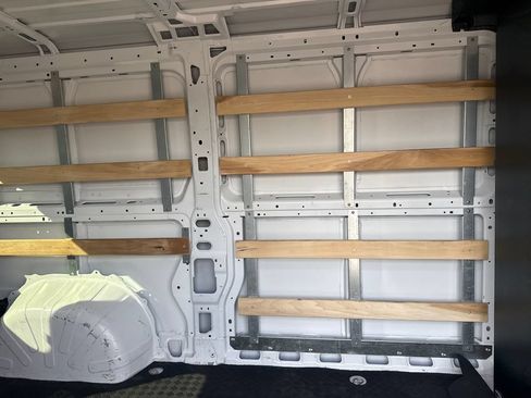 Used 2025 RAM ProMaster 2500 w/ U-Haul Equipment Group FWD image 21