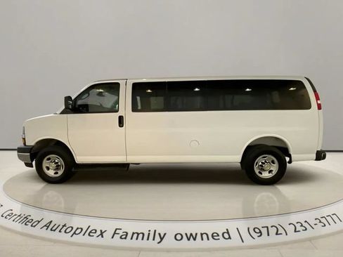 Used 2025 Chevrolet Express 3500 LT w/ LT Preferred Equipment Group RWD image 2