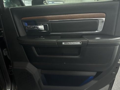 Used 2016 RAM 3500 Laramie image 37