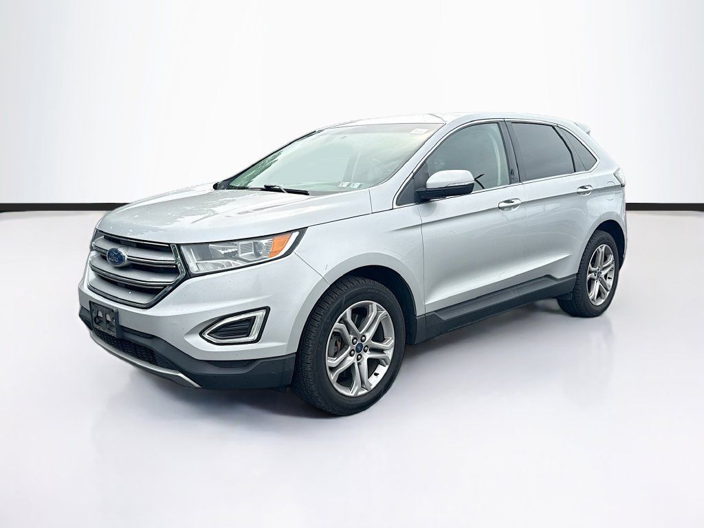 Used 2018 Ford Edge Titanium AWD/4WD image 3