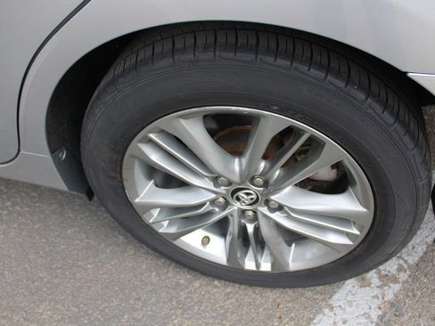 Used 2015 Toyota Camry SE FWD image 59