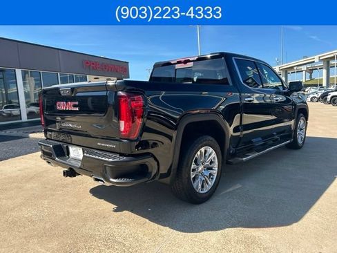 Used 2025 GMC Sierra 1500 Denali AWD/4WD image 14