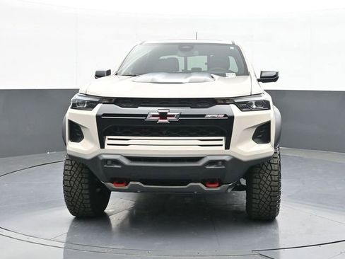 New 2026 Chevrolet Colorado ZR2 w/ Technology Package AWD/4WD image 22