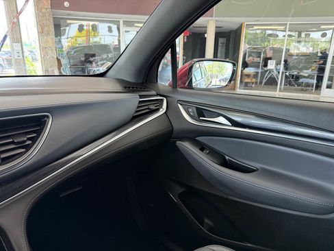 Used 2024 Buick Enclave Premium image 45