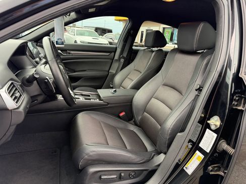 Used 2019 Honda Accord Sport image 4