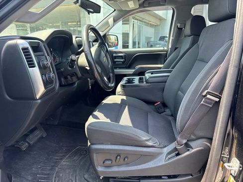 Used 2017 Chevrolet Silverado 1500 LT w/ Midnight Edition AWD/4WD image 10