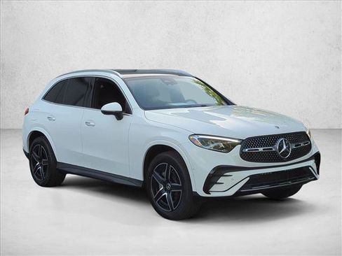 Used 2026 Mercedes-Benz GLC 300 image 7