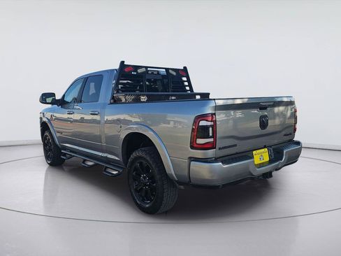 Used 2022 RAM 3500 Laramie AWD/4WD image 3