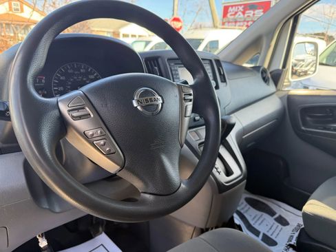 Used 2019 Nissan NV200 SV w/ Navigation Package image 17