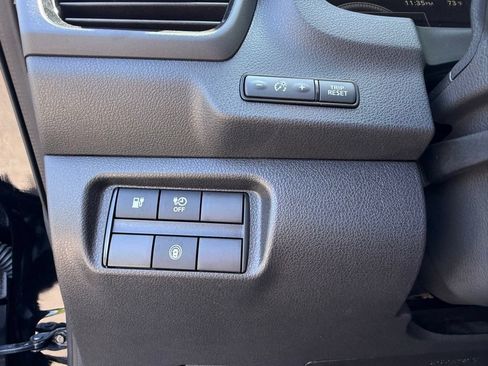 Certified 2024 Nissan Leaf S FWD image 17
