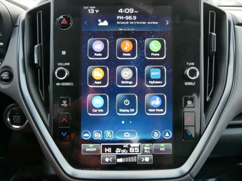 Certified 2024 Subaru Crosstrek 2.5i Limited w/ Crosstrek Mirror Package image 22