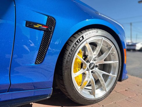 Used 2018 Cadillac CTS V w/ Luxury Package RWD image 24