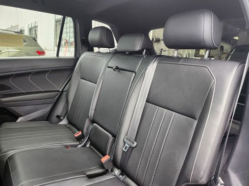 Used 2023 Volkswagen Tiguan SE R-Line AWD/4WD image 13
