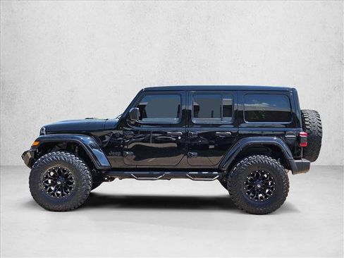 Used 2021 Jeep Wrangler Unlimited Sahara AWD/4WD image 9
