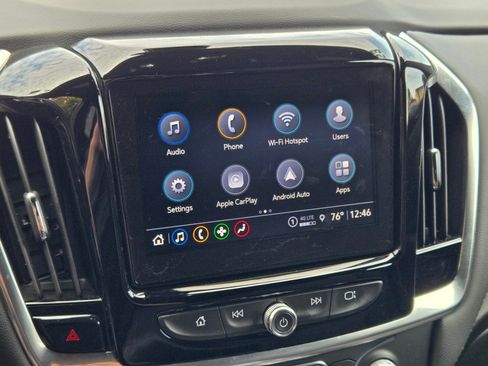 Used 2023 Chevrolet Traverse LT image 26