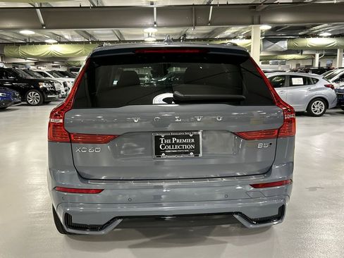 Certified 2024 Volvo XC60 B5 Core w/ Protection Package Premier AWD/4WD image 3
