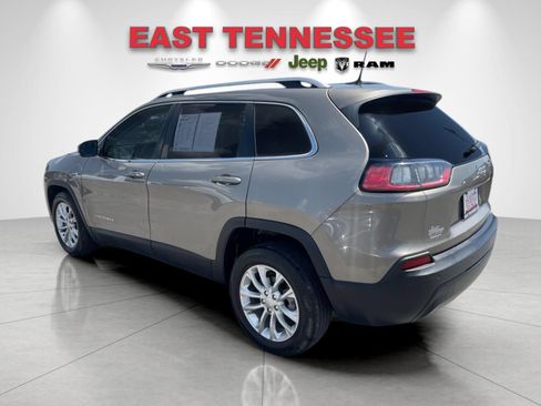 Used 2019 Jeep Cherokee Latitude Plus FWD image 5