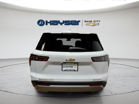 Used 2026 Chevrolet Equinox LT AWD/4WD image 18