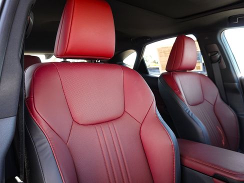 Used 2025 Lexus NX 350 AWD w/ Accessory Package (2T) image 34