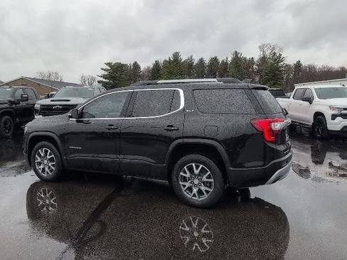 Used 2023 GMC Acadia SLT w/ GMC Pro Grade Package AWD/4WD image 4