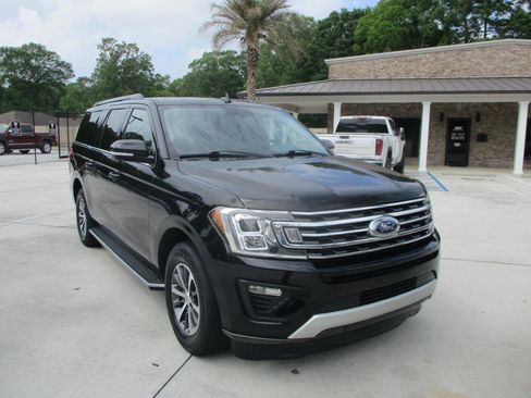 Used 2018 Ford Expedition Max XLT w/ Equipment Group 202A image 21