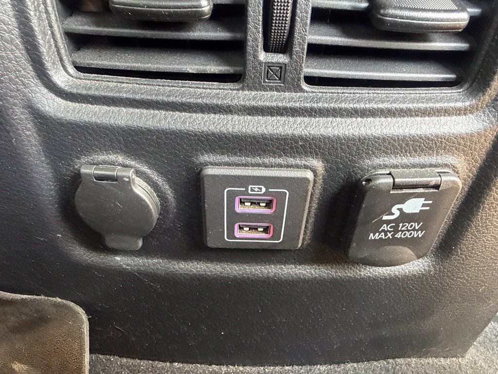 Certified 2024 Nissan Titan SV w/ SV Convenience Package RWD image 16