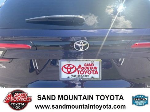 Used 2024 Toyota Grand Highlander Limited image 12