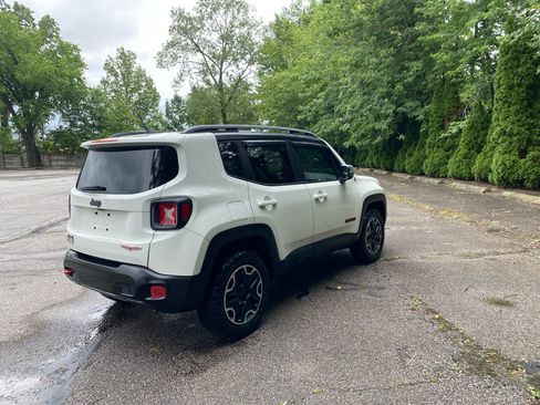 Used 2015 Jeep Renegade Trailhawk w/ Safety & Security Group I AWD/4WD image 5