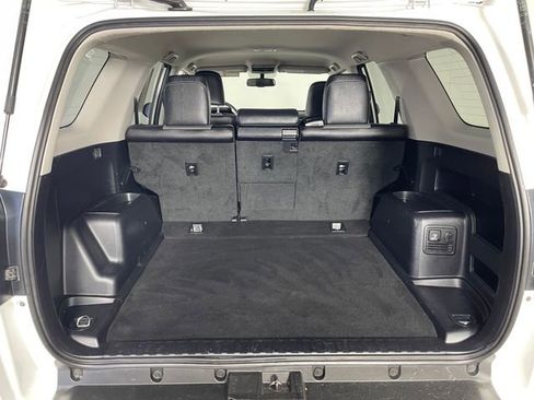 Used 2019 Toyota 4Runner SR5 Premium AWD/4WD image 18