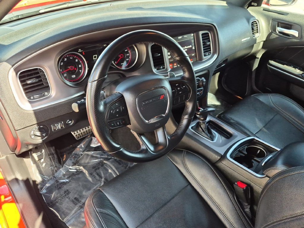 Used 2022 Dodge Charger R/T RWD image 2