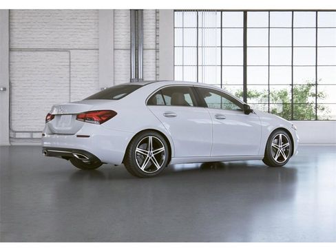 Certified 2022 Mercedes-Benz A 220 4MATIC image 21