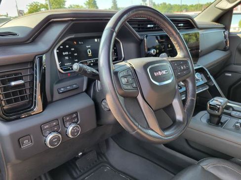 Used 2023 GMC Sierra 1500 AT4 w/ AT4 Premium Package AWD/4WD image 10