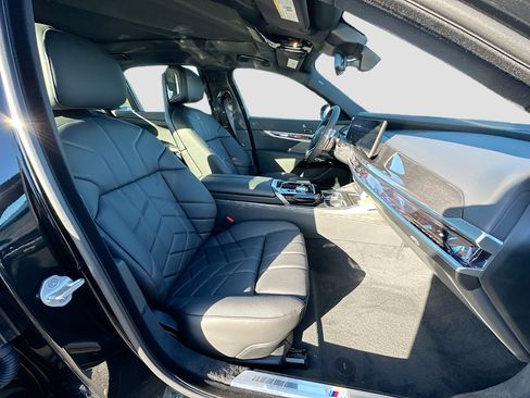 New 2026 BMW 760i xDrive w/ Executive Package image 23