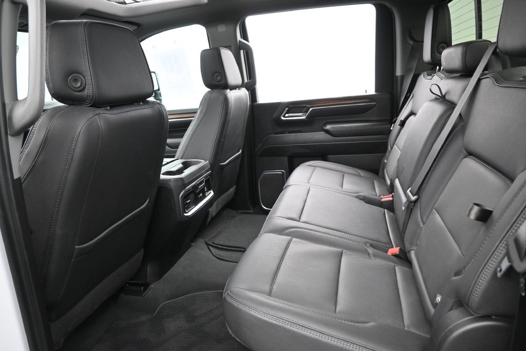 Used 2024 GMC Sierra 3500 Denali w/ Denali Reserve Package AWD/4WD image 26