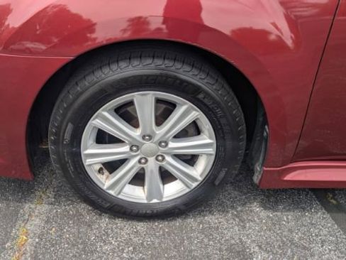 Used 2012 Subaru Legacy 2.5i w/ Alloy Wheel Pkg AWD/4WD image 9