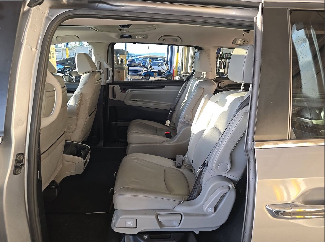 Used 2023 Honda Odyssey Touring image 8