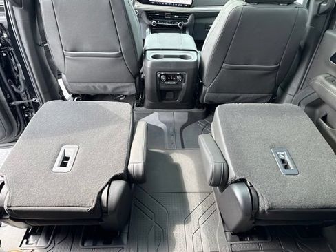 New 2026 Chevrolet Suburban Premier w/ Sun And Tow Package AWD/4WD image 55