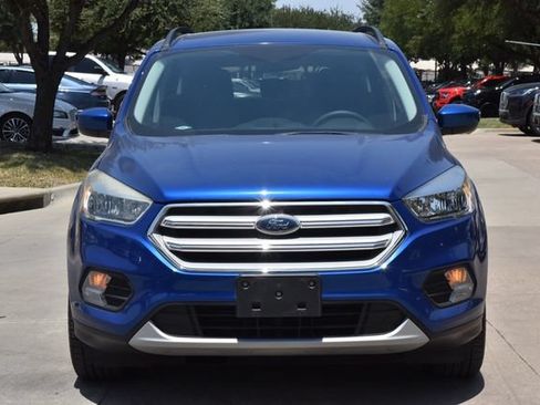 Used 2018 Ford Escape SE FWD image 3