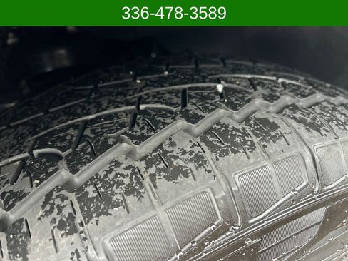 Used 2025 Ford Expedition Max Active AWD/4WD image 28