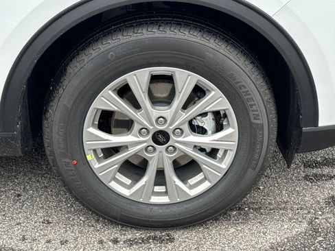 New 2026 Ford Escape Active image 12