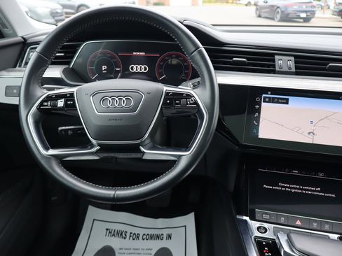 Used 2021 Audi e-tron Premium w/ Convenience Plus Package image 10