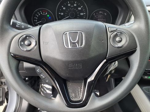 Certified 2017 Honda HR-V LX image 19