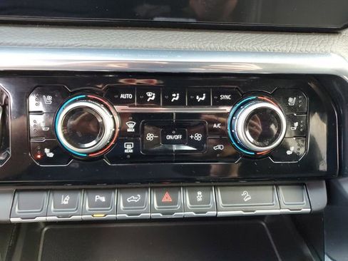 Used 2025 GMC Sierra 2500 Denali w/ Denali Reserve Package image 23