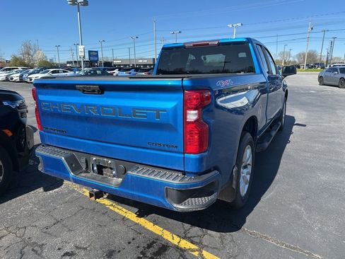 Used 2023 Chevrolet Silverado 1500 Custom w/ LPO, Dark Essentials Package AWD/4WD image 2