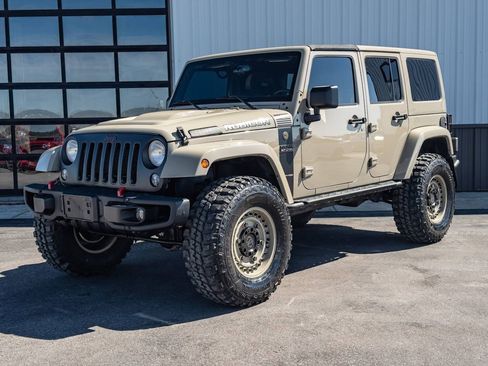 Used 2017 Jeep Wrangler Unlimited Rubicon w/ Cold Weather Group image 1