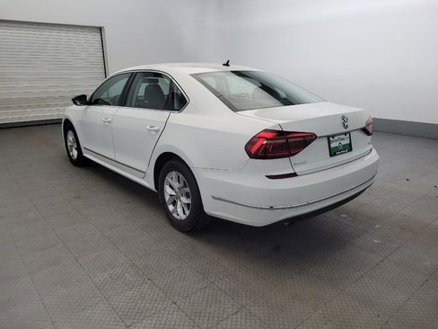 Used 2017 Volkswagen Passat 1.8T S image 5