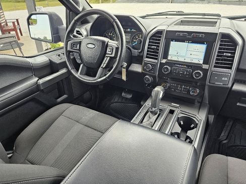 Used 2017 Ford F150 XLT w/ Equipment Group 302A Luxury AWD/4WD image 38