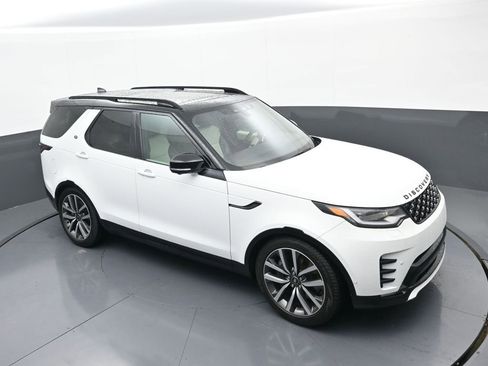 Used 2023 Land Rover Discovery HSE R-Dynamic AWD/4WD image 31